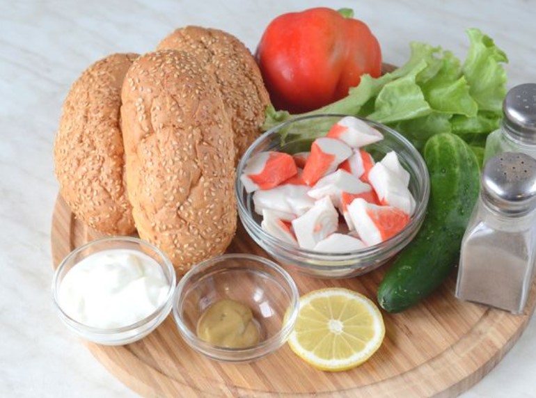 “Hot Dog” with Crab Sticks, Cucumber and Bell Pepper step 1