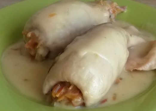 Squid Stuffed with Carrots and Apples in Sour Cream Sauce