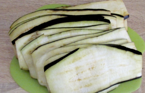 Eggplant Rolls with Chicken step 1