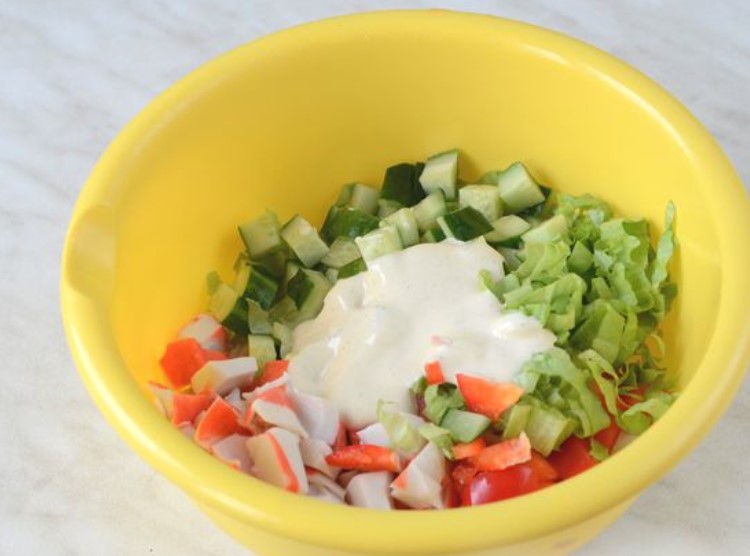 “Hot Dog” with Crab Sticks, Cucumber and Bell Pepper step 7