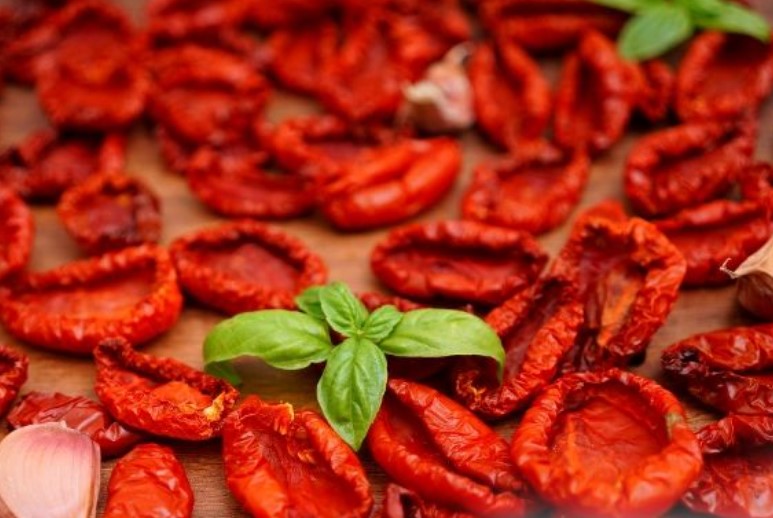 Sun-Dried Tomatoes in the Oven