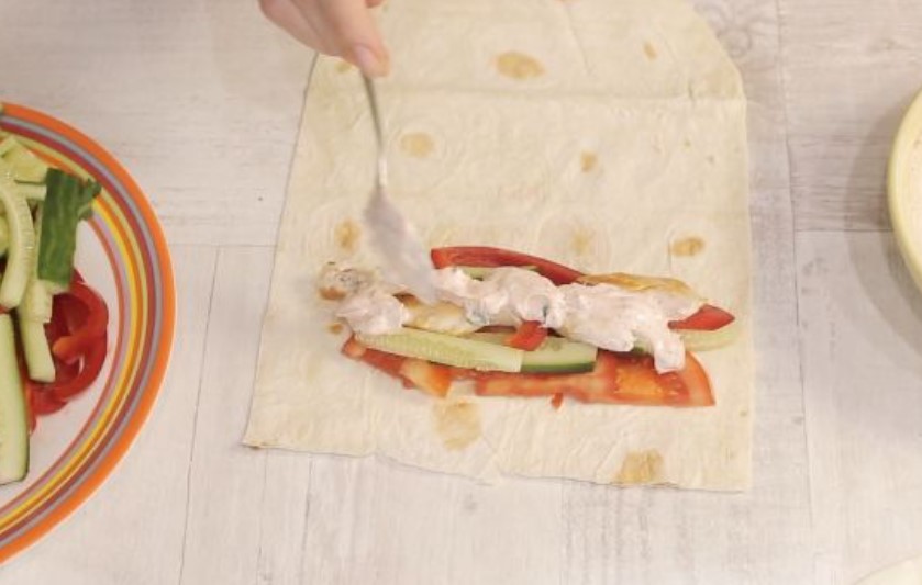 Healthy Pita Bread with Chicken and Vegetables step 11