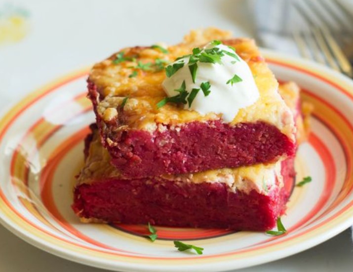 Beetroot Manna Snack with Cheese
