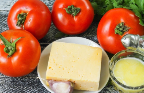 Tomatoes with Cheese and Garlic step 1