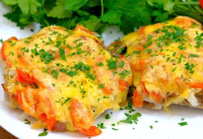 Juicy Baked Meat with a Cheese and Vegetable Coat