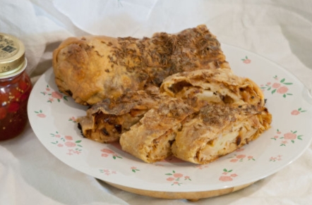Strudel with Cabbage and Smoked Brisket