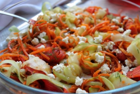 Zucchini Appetizer with Salmon and Carrots