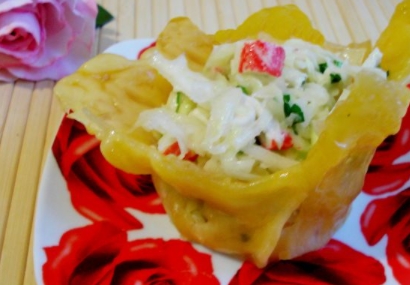 Crab Salad in a Cheese Basket