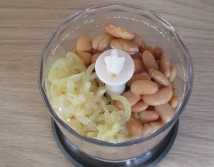 Bean Pate with Almonds step 5