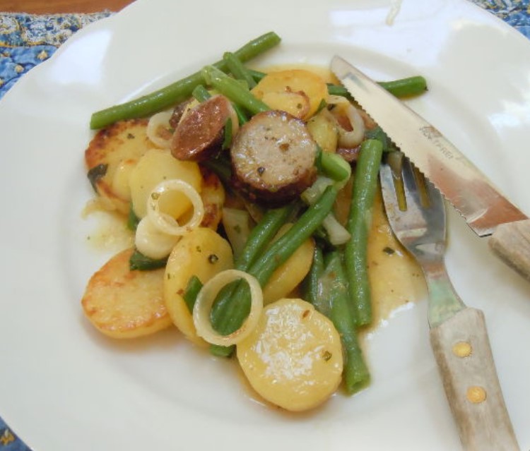 Potato Salad with Fried Sausages