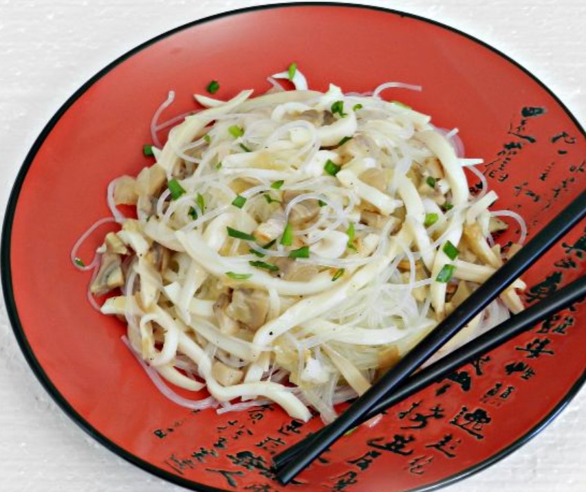Salad with Squid, Mushrooms and Funchose