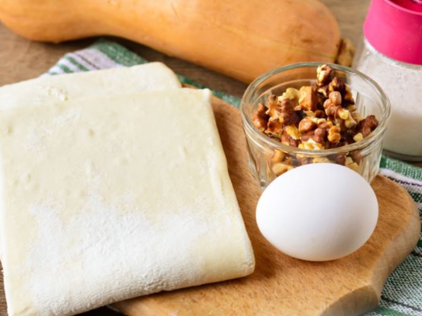 Puffs with Pumpkin and Walnuts step 1