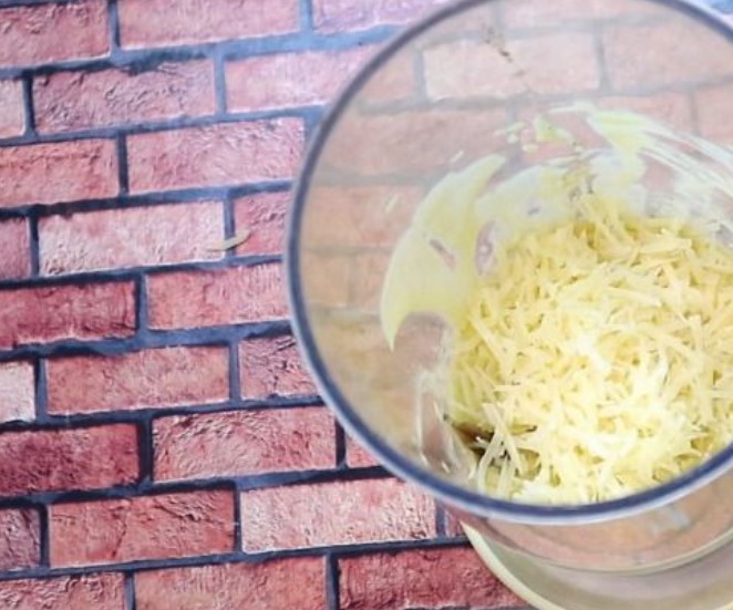 Caesar Sauce step 5