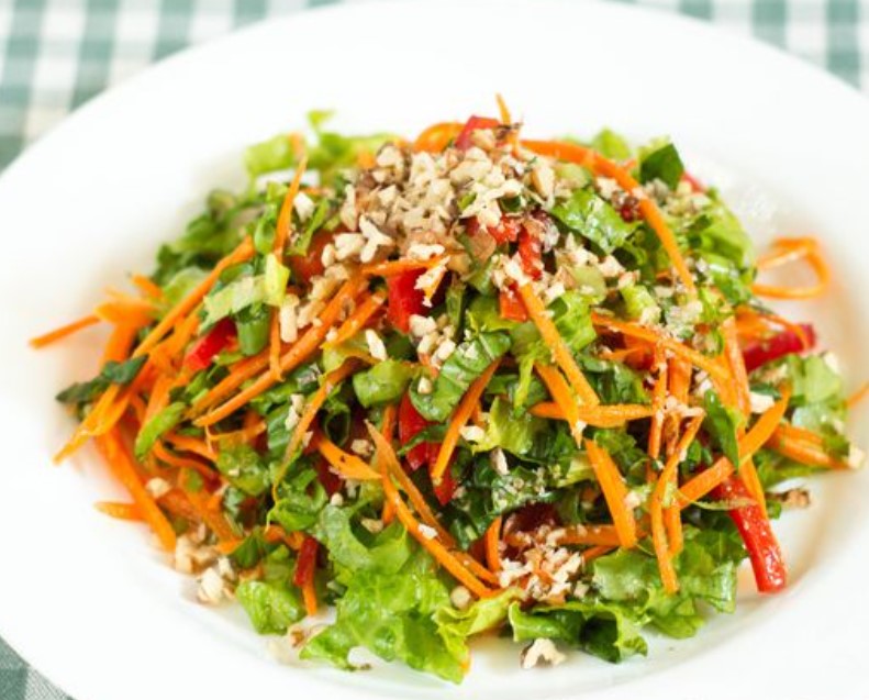 Carrot Salad with Bell Pepper and Nuts