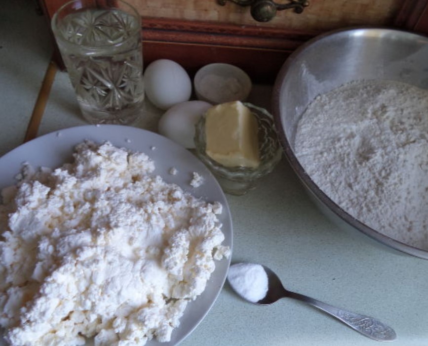 Khachapuri in the Microwave step 1