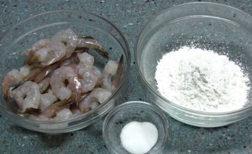 Deep-Fried Shrimp step 1