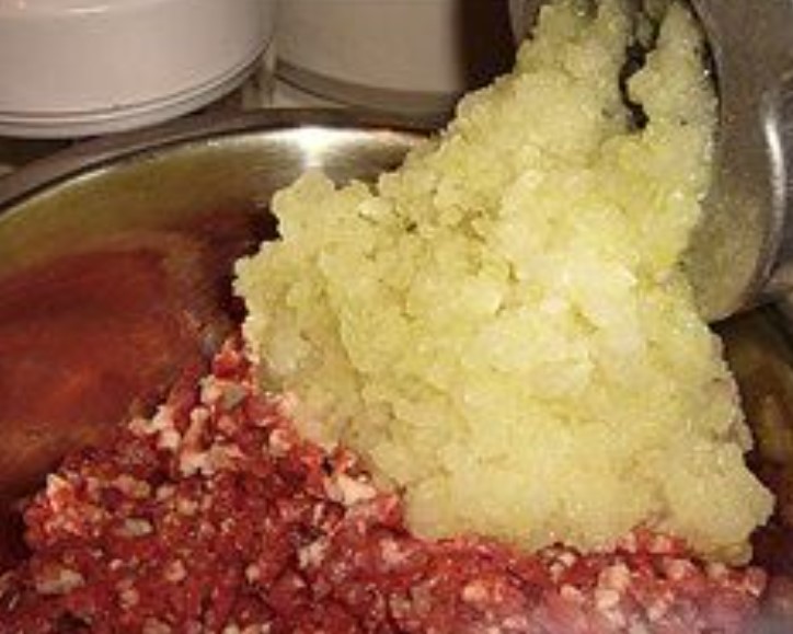Lula-Kebab in Lavash (in Alma-Ata) step 2
