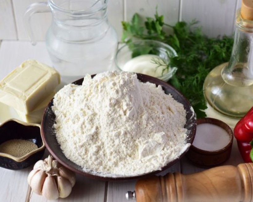 Yeast Pies-Envelopes with Cheese, Bell Pepper and Dill (in the Oven) step 1