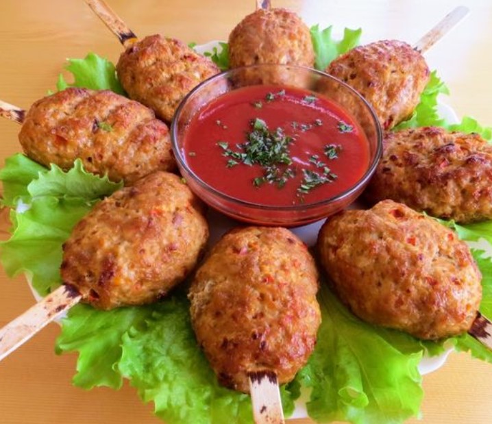 Lula Kebab with Sweet Pepper (in the Oven)