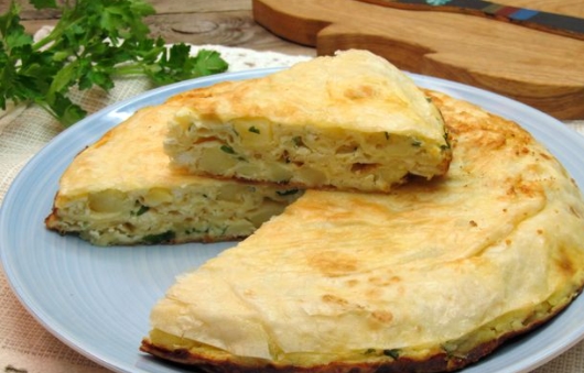 Lavash Pie with Potatoes, Cottage Cheese and Cheese (in a Pan)