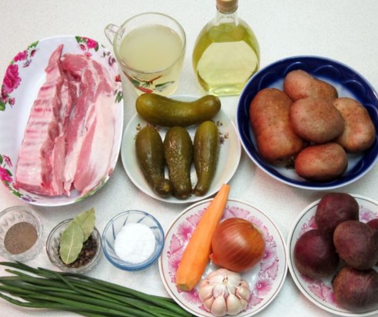 Soup with Beets and Pickles step 1