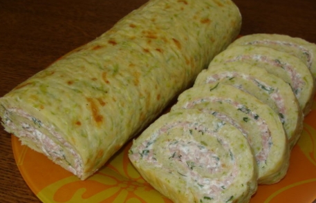 Zucchini Roll with Ham and Homemade Cheese