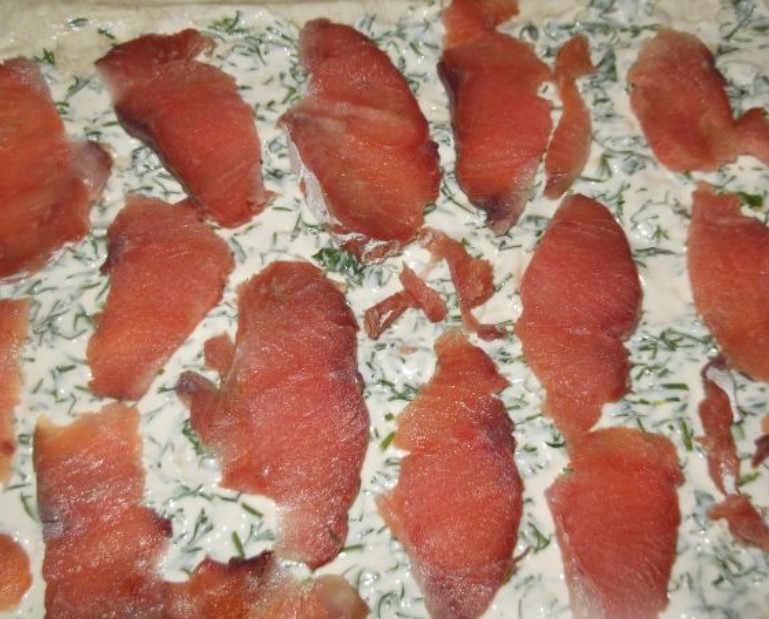 Roll with Salmon step 6