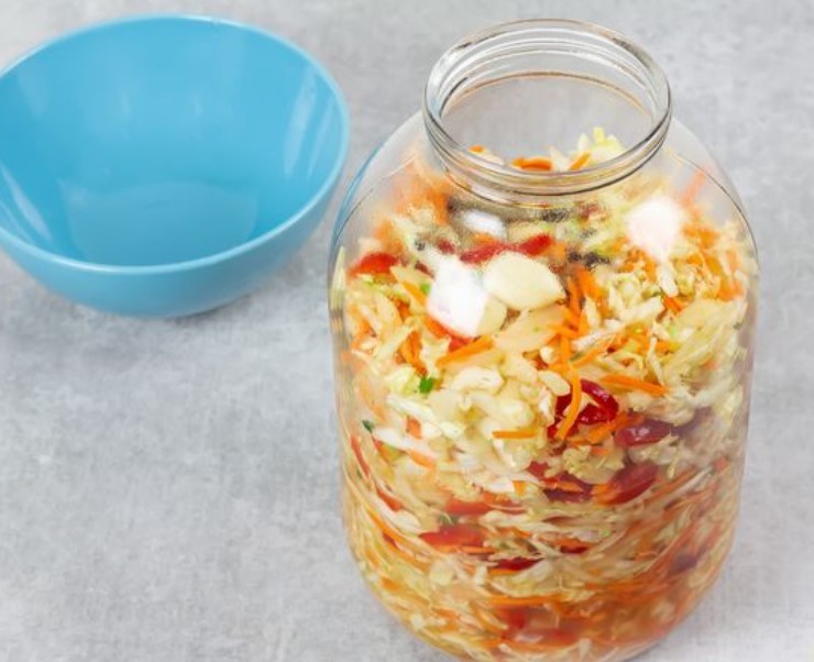 Spicy Pickled Cabbage with Vegetables and Lime step 8