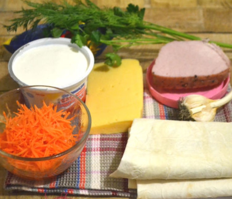 Lavash Roll with Cheese, Ham and Carrots step 1