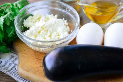 Eggplant Boats with Cottage Cheese and Egg step 1