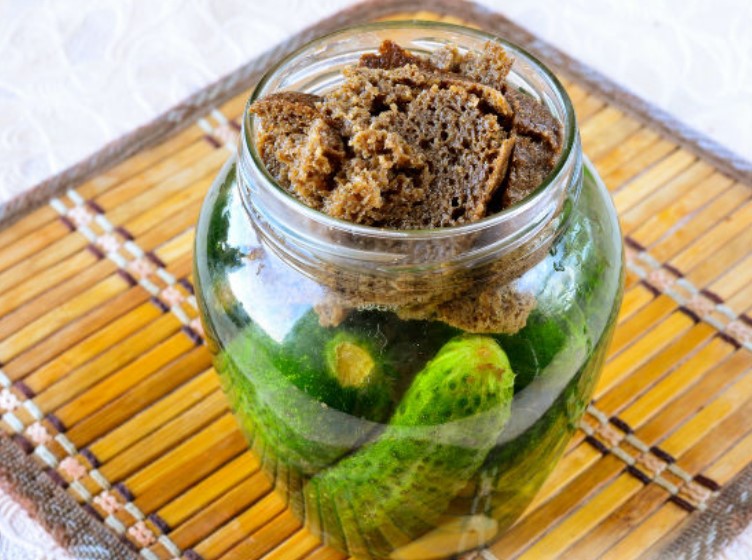 Pickled Cucumbers with Rye Bread step 8