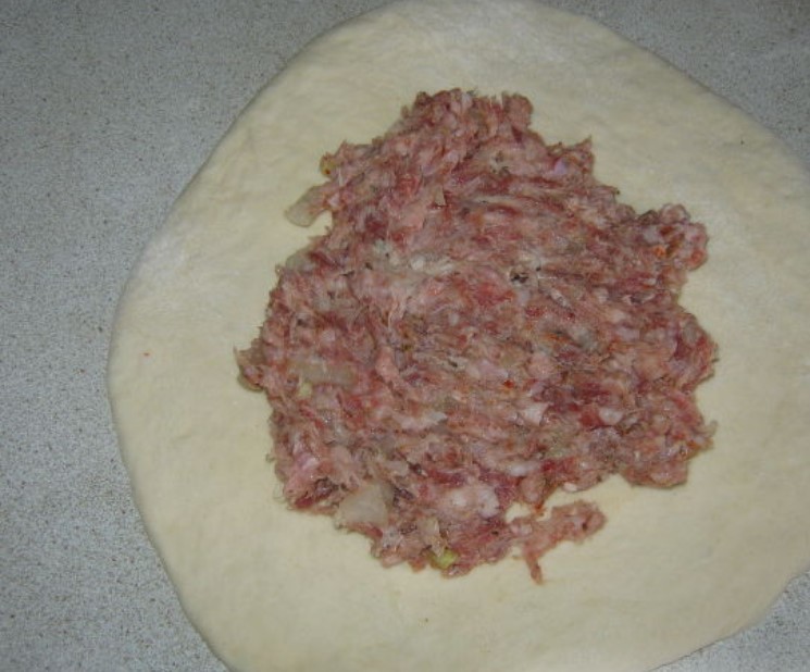 Kubdari – Khachapuri with Meat step 4