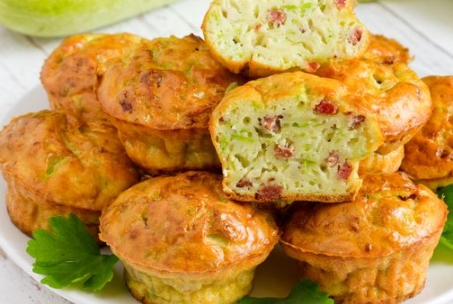 Snack Squash Muffins with Sausage