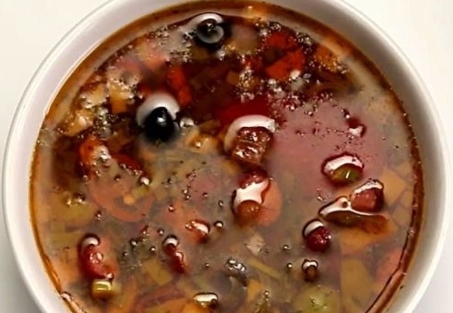 Soup “Meat Solyanka” in a Slow Cooker