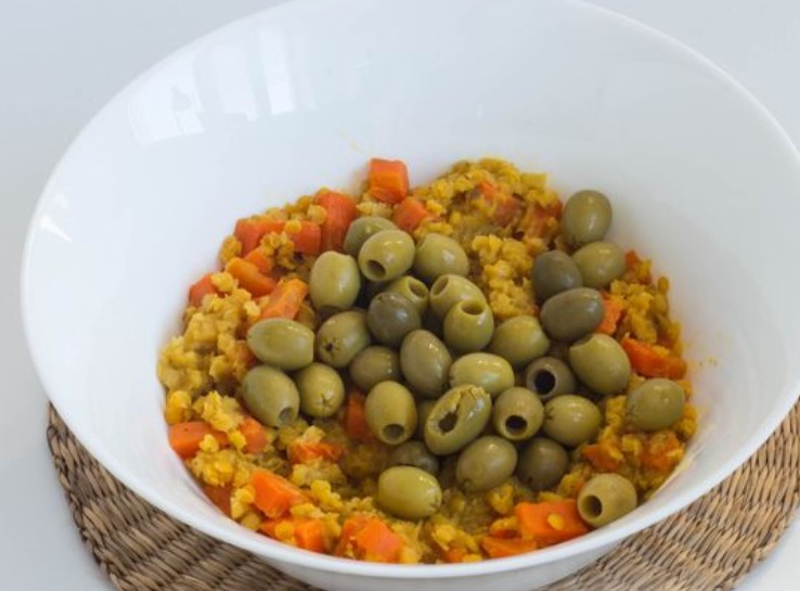 Red Lentil Hummus with Olives step 6