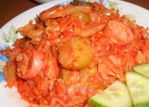 Fresh Cabbage Solyanka with Rice and Sausages
