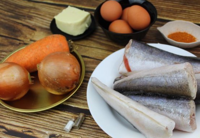 Fish Roll with Vegetables and Boiled Eggs (in the Oven) step 1