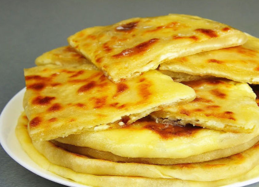 Khachapuri in Imeretian Style