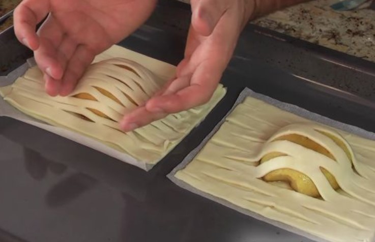 Puff Pastry Apple Dessert step 7