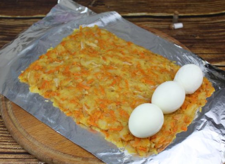 Fish Roll with Vegetables and Boiled Eggs (in the Oven) step 11