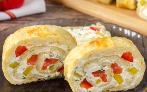 Zucchini Roll with Cottage Cheese Filling and Bell Pepper