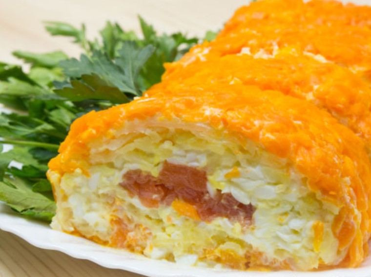 Salad Appetizer “Royal Roll”