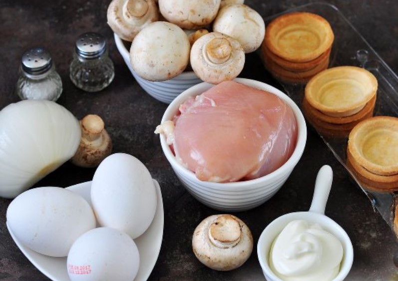 Tartlets with Chicken and Mushrooms step 1