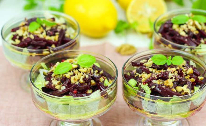 Beetroot Salad with Original Salad Dressing