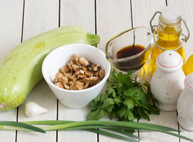 Zucchini Appetizer with Nut Dressing step 1