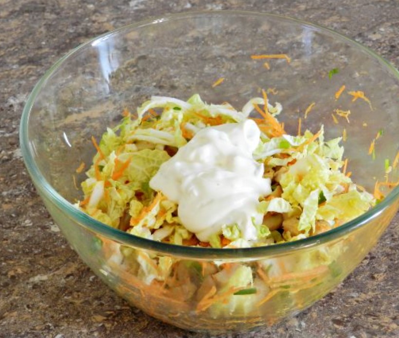 Rustle Salad with Chinese Cabbage, Chicken and Mushrooms step 10