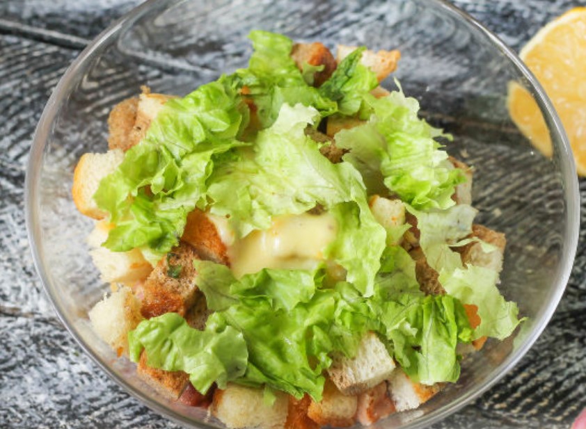 Chicken, Bacon and Croutons Salad step 7