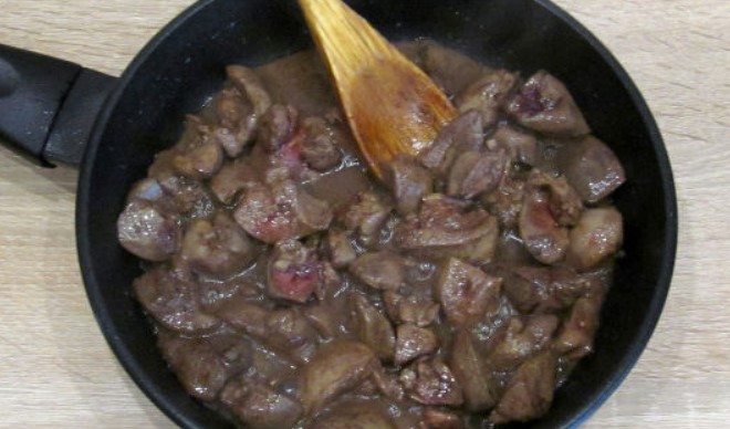 Suusamyr (Poultry Liver Appetizer) step 1