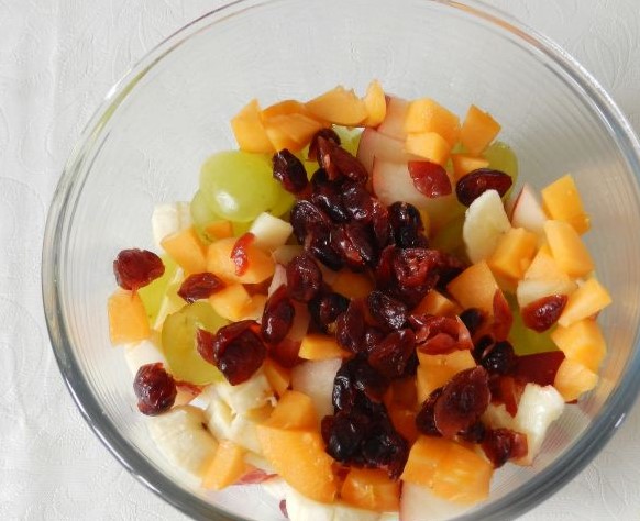 Sweet Fruit Salad with Chocolate Sauce step 7