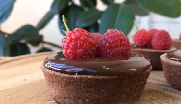 Tart with Chocolate Ganache and Salted Caramel